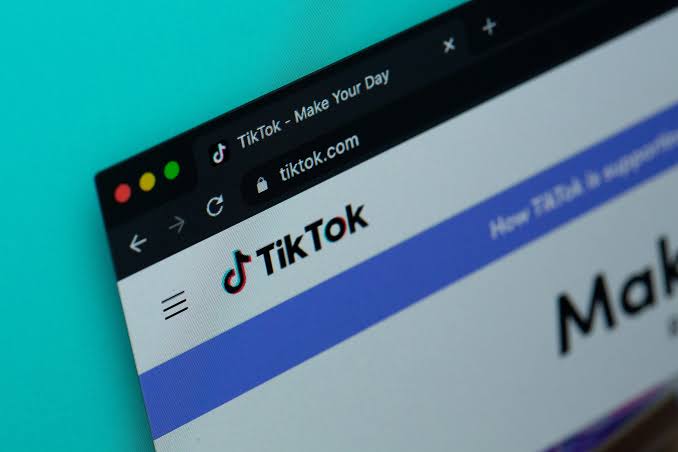Warum Creator kleinen TikTok Communities zuhören sollten, bevor sie großen Trends folgen